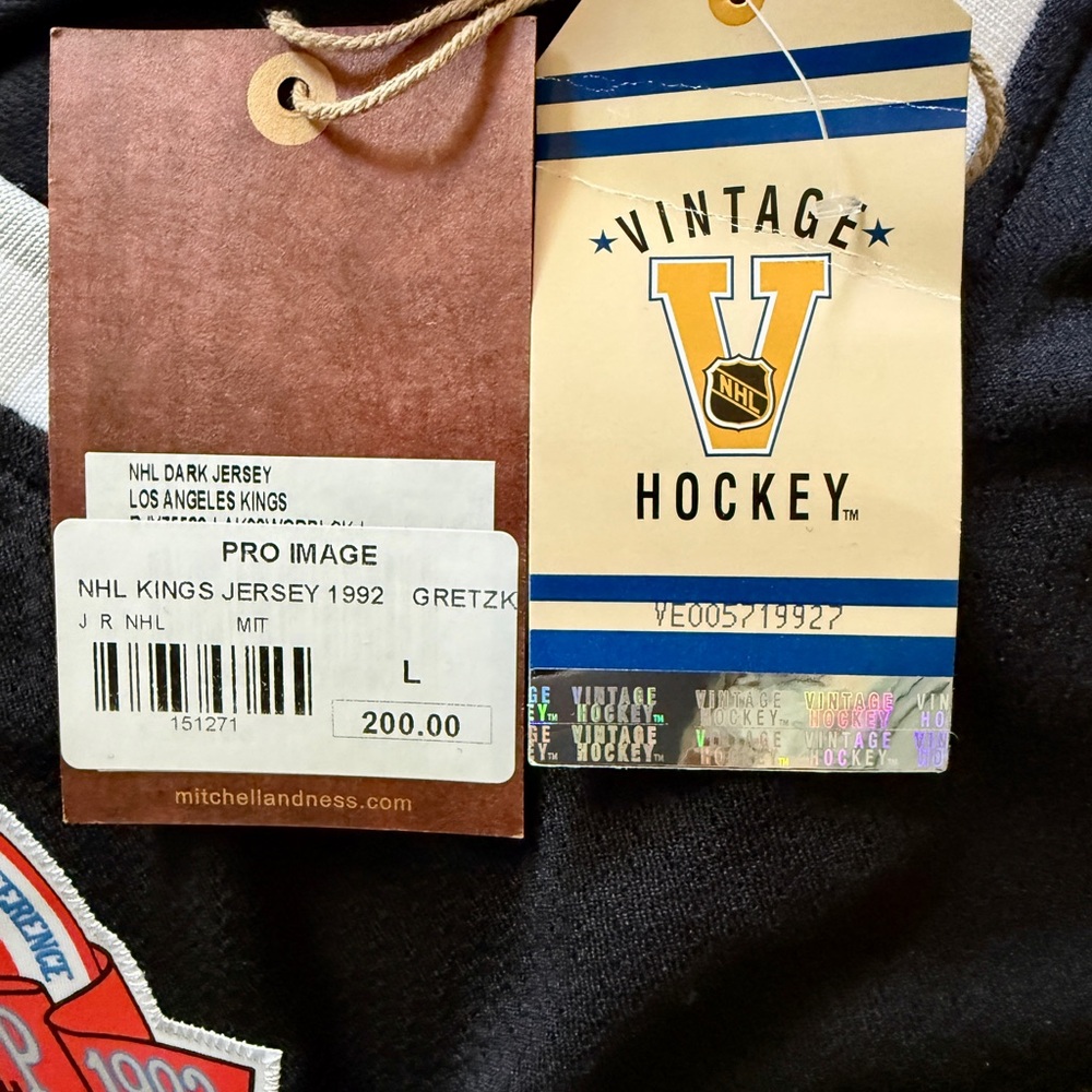 Mitchell & Ness Black and White Hockey Jersey Label - Picture 5 of 5